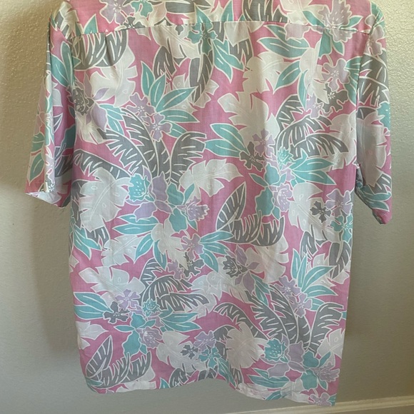 Hawaiian Dress Shirt - Picture 8 of 8